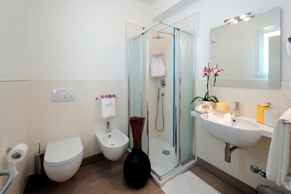 Hotel Luciana Бибионе Экстерьер фото